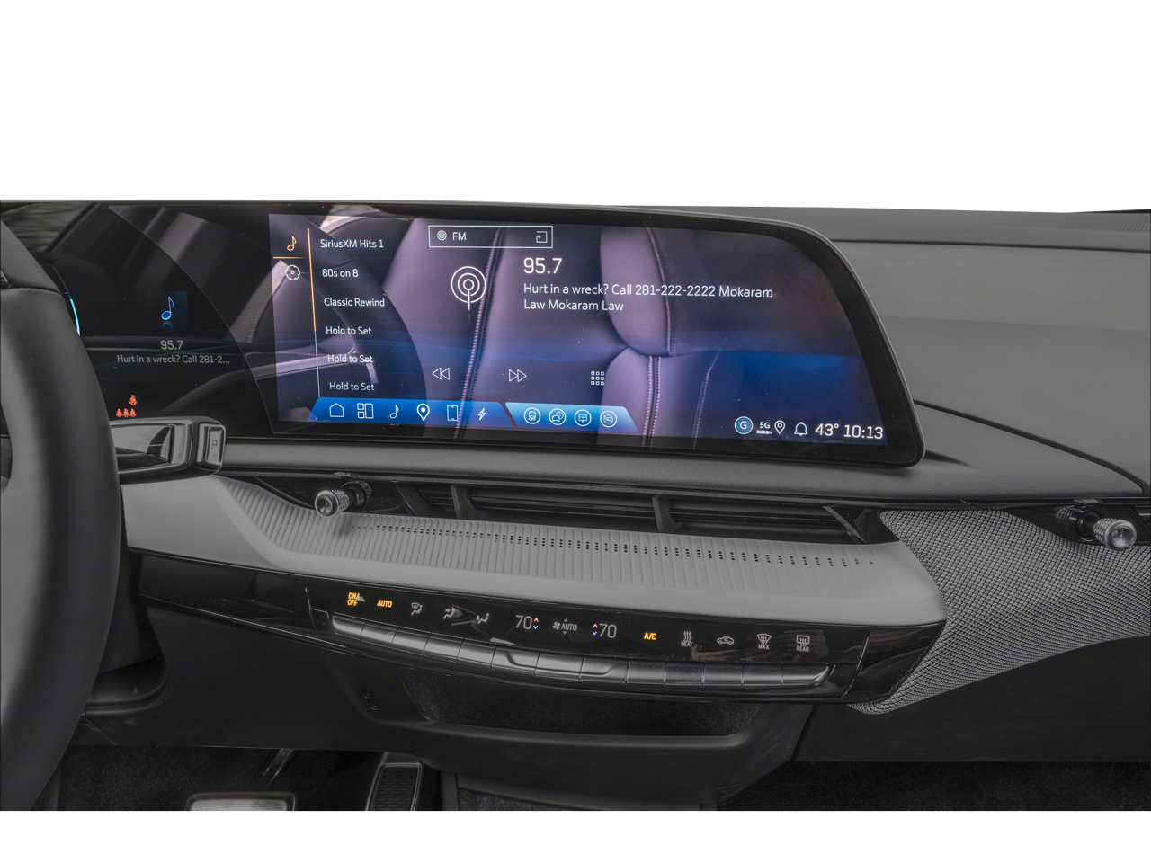 2025 Cadillac Optiq Luxury photo 3