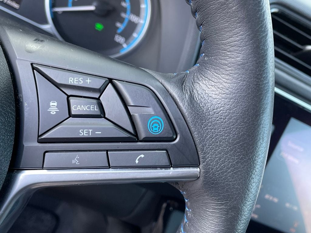 2022 Nissan Leaf SV Plus