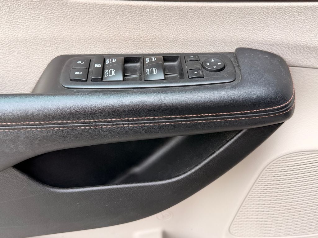 2017 Chrysler Pacifica Touring L Plus