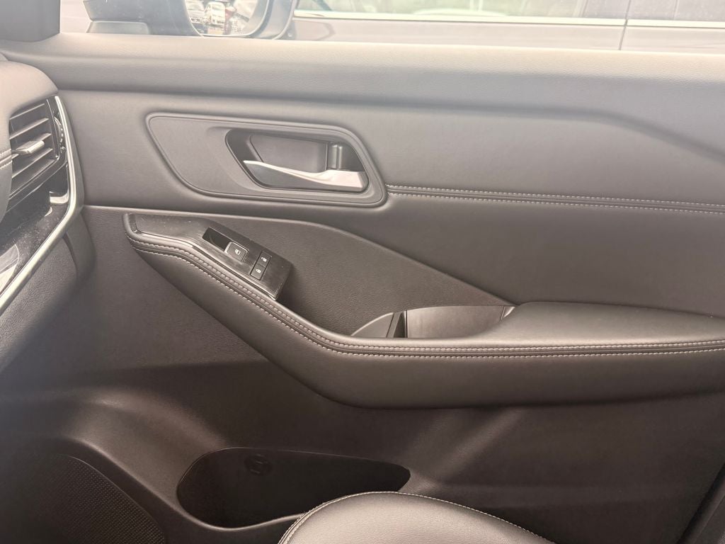 2026 Nissan Rogue SL
