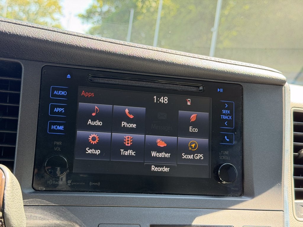 2017 Toyota Sienna XLE 8 Passenger