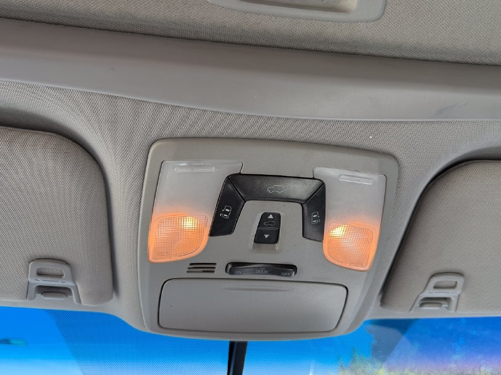 2017 Toyota Sienna XLE 8 Passenger