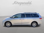 2017 Toyota Sienna XLE 8 Passenger