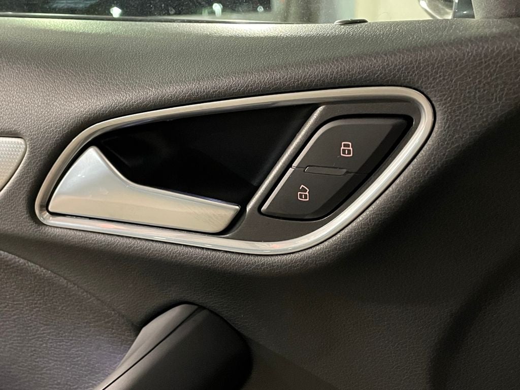 2018 Audi Q3 2.0T Premium quattro