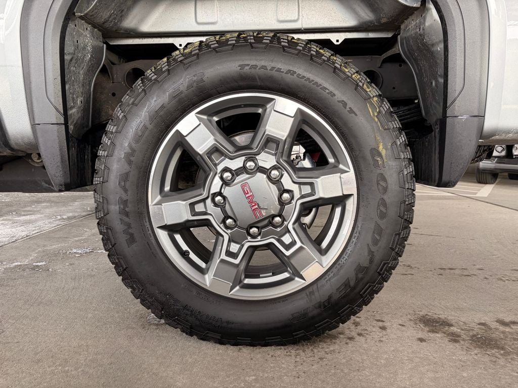 2025 GMC Sierra HD SLE