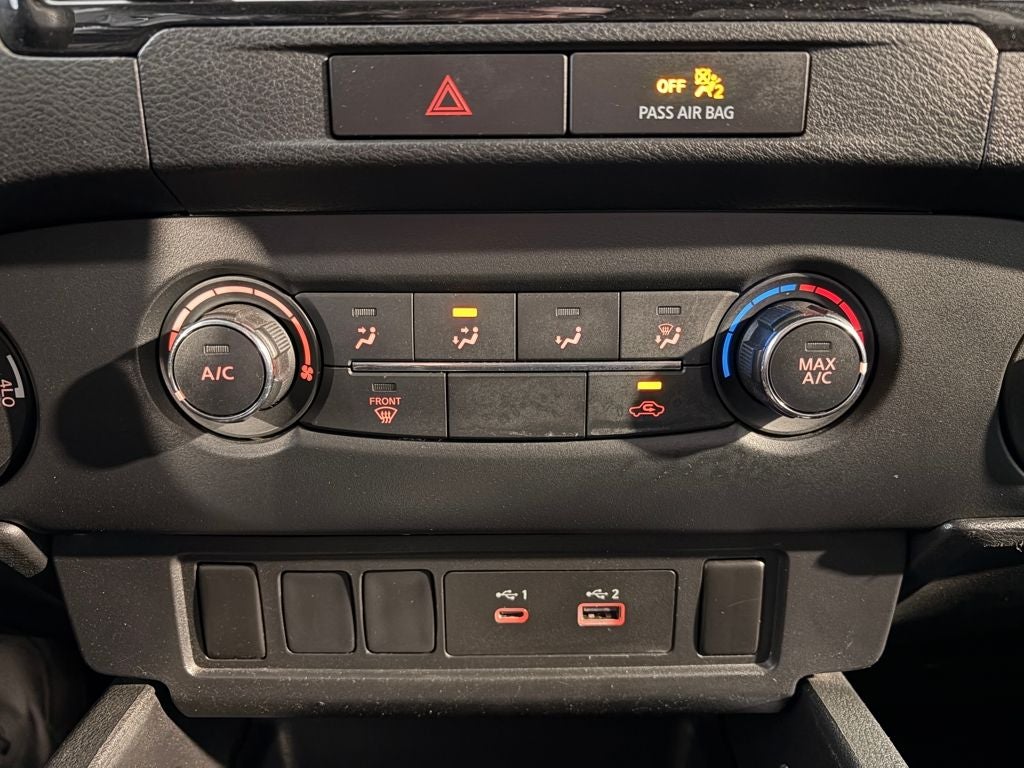 2022 Nissan Frontier SV