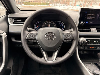 2024 Toyota RAV4 HYBRID SE