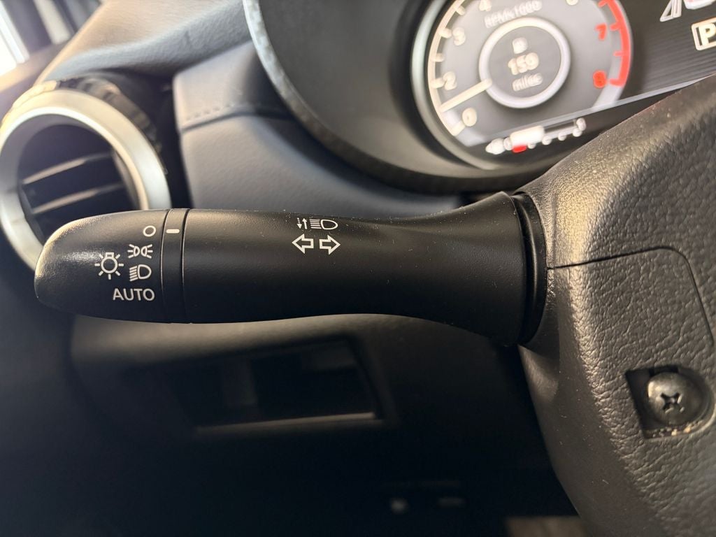 2023 Nissan Versa 1.6 SV