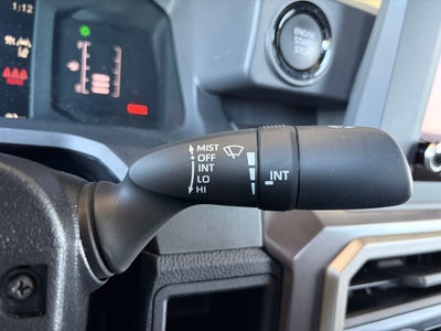 2025 Toyota TACOMA SR5 SR5