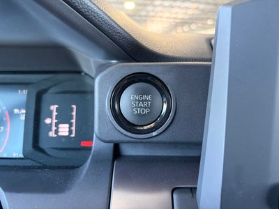 2025 Toyota TACOMA SR5 SR5