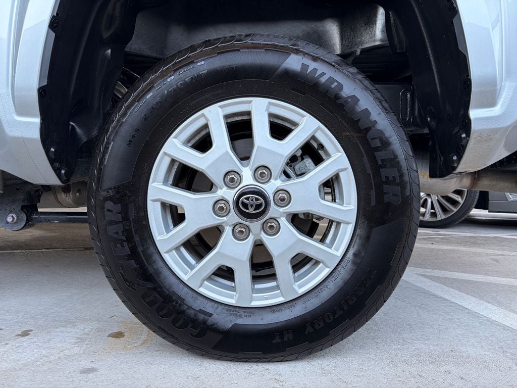 2025 Toyota TACOMA SR5 SR5