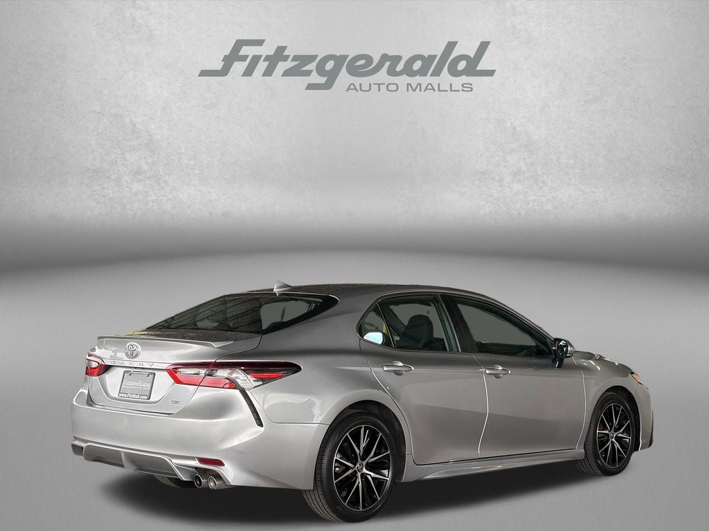 2024 Toyota CAMRY SE