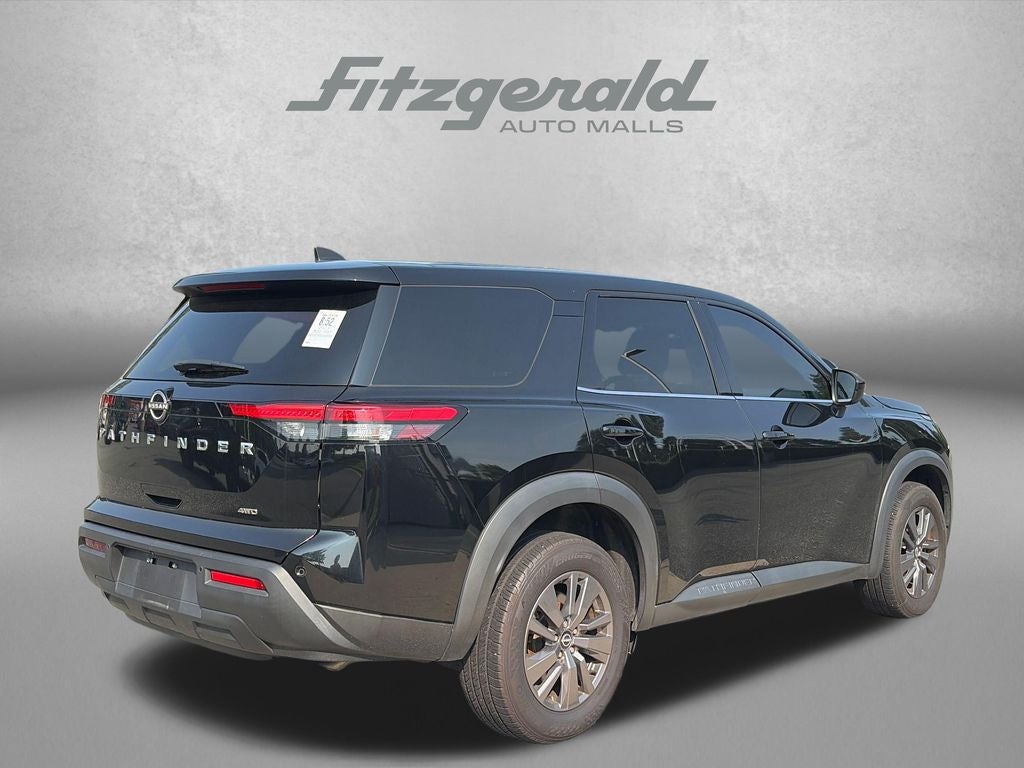 2023 Nissan Pathfinder S