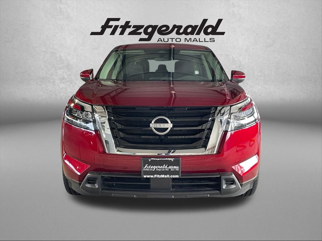 2024 Nissan Pathfinder SV