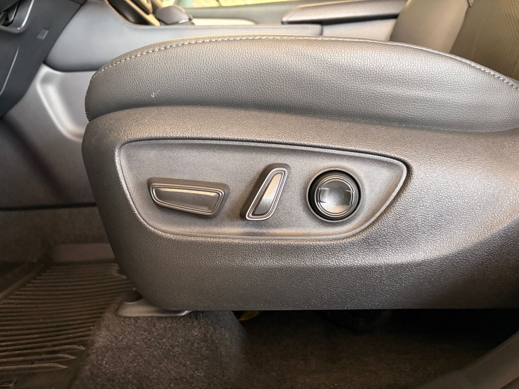 2026 Toyota GRAND HIGHLANDER HEV Limited