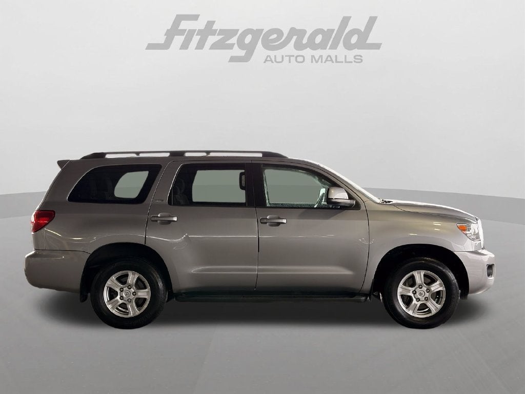 2017 Toyota Sequoia SR5 5.7L
