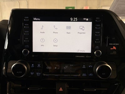 2021 Toyota HIGHLANDER LE