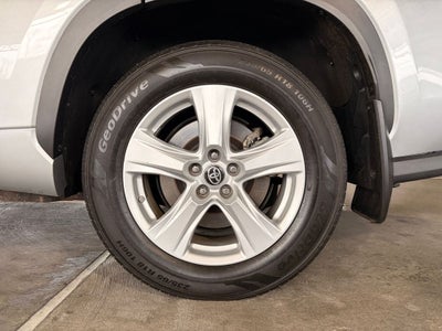 2021 Toyota HIGHLANDER LE