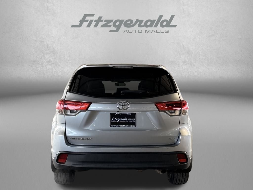 2019 Toyota HIGHLANDER LE