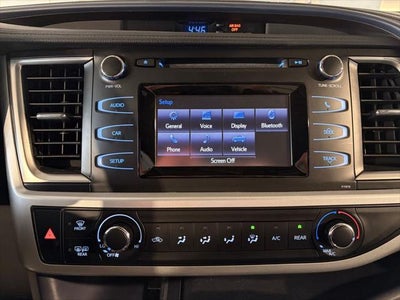 2019 Toyota HIGHLANDER LE