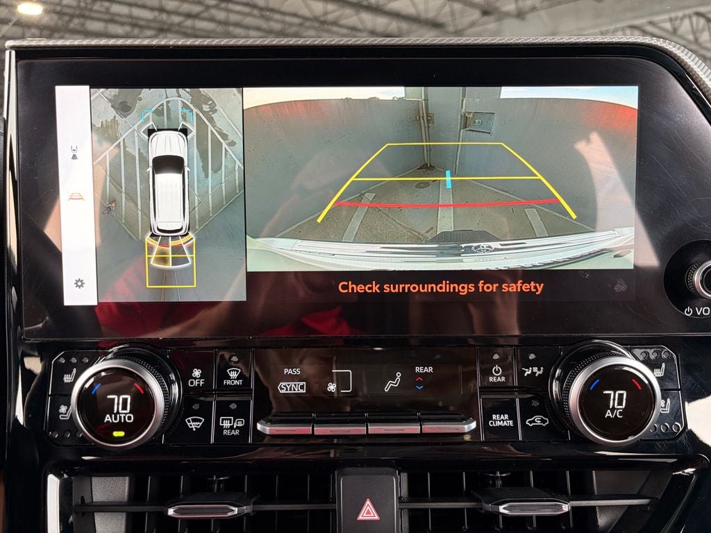 2025 Toyota Highlander Hybrid Platinum