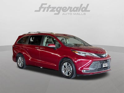 2023 Toyota Sienna Platinum 7 Passenger