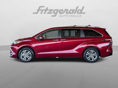 2023 Toyota Sienna Platinum 7 Passenger