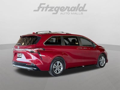 2023 Toyota Sienna Platinum 7 Passenger