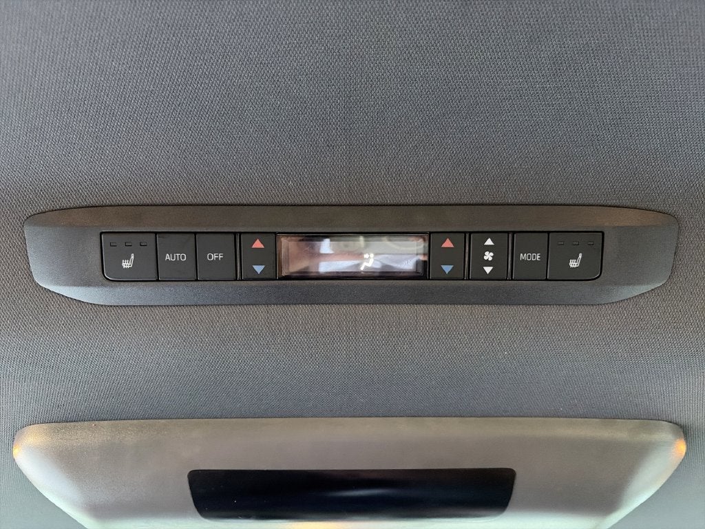2023 Toyota Sienna Platinum 7 Passenger