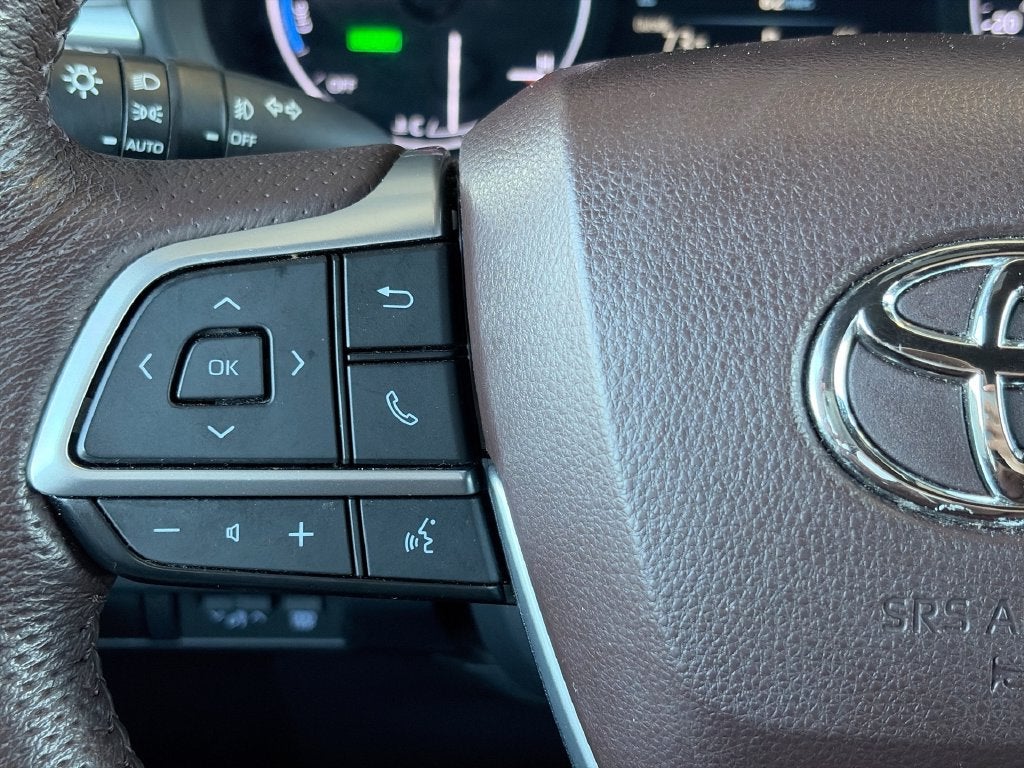 2023 Toyota Sienna Platinum 7 Passenger