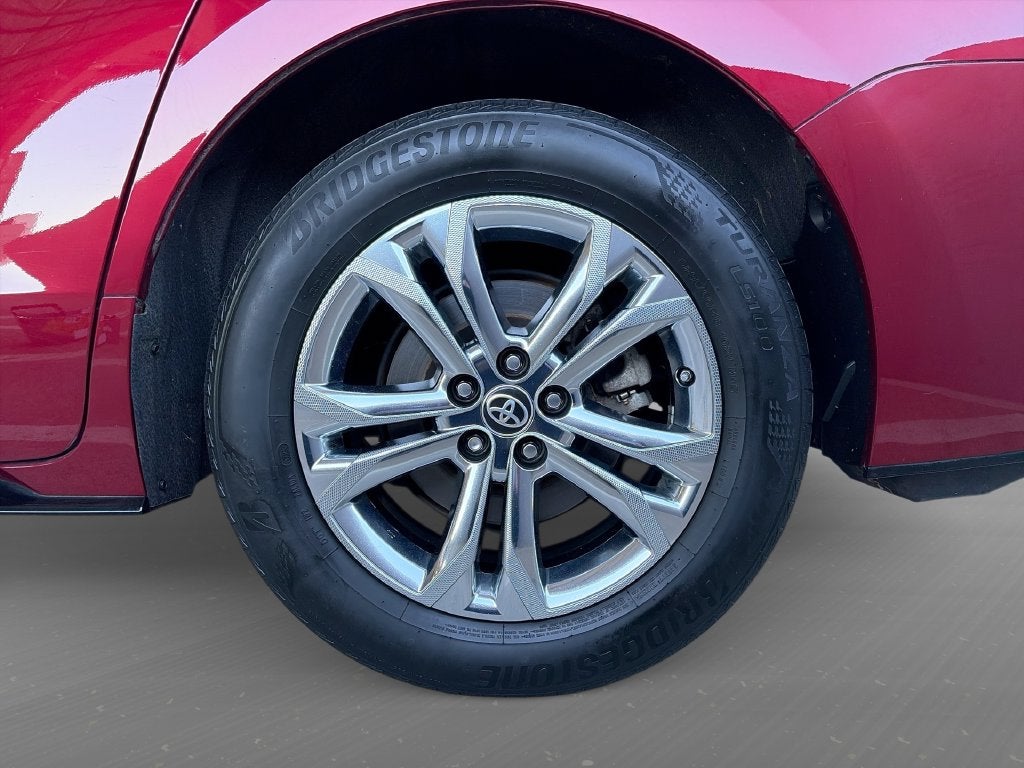 2023 Toyota Sienna Platinum 7 Passenger