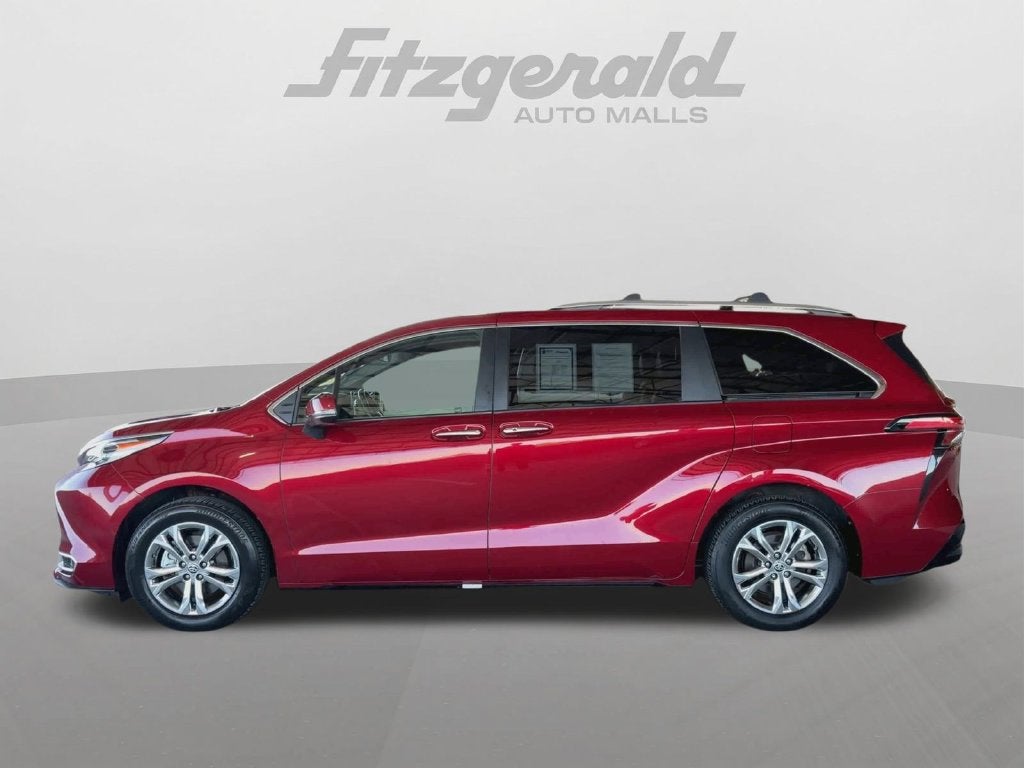 2023 Toyota Sienna Platinum 7 Passenger