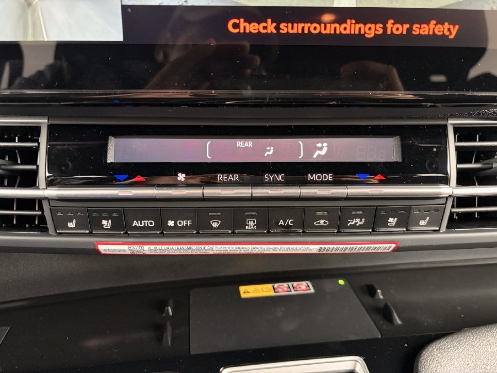 2026 Toyota Sienna Platinum 7 Passenger