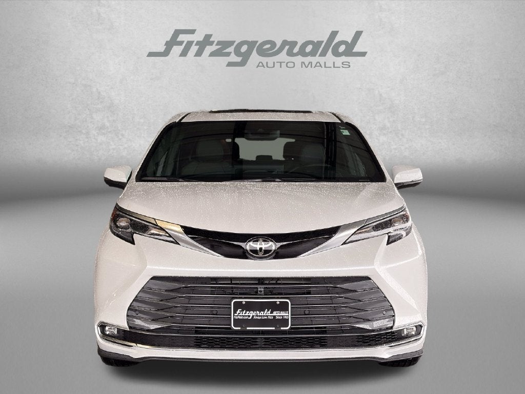 2026 Toyota Sienna Platinum 7 Passenger