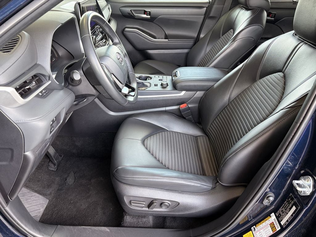 2025 Toyota Highlander XSE