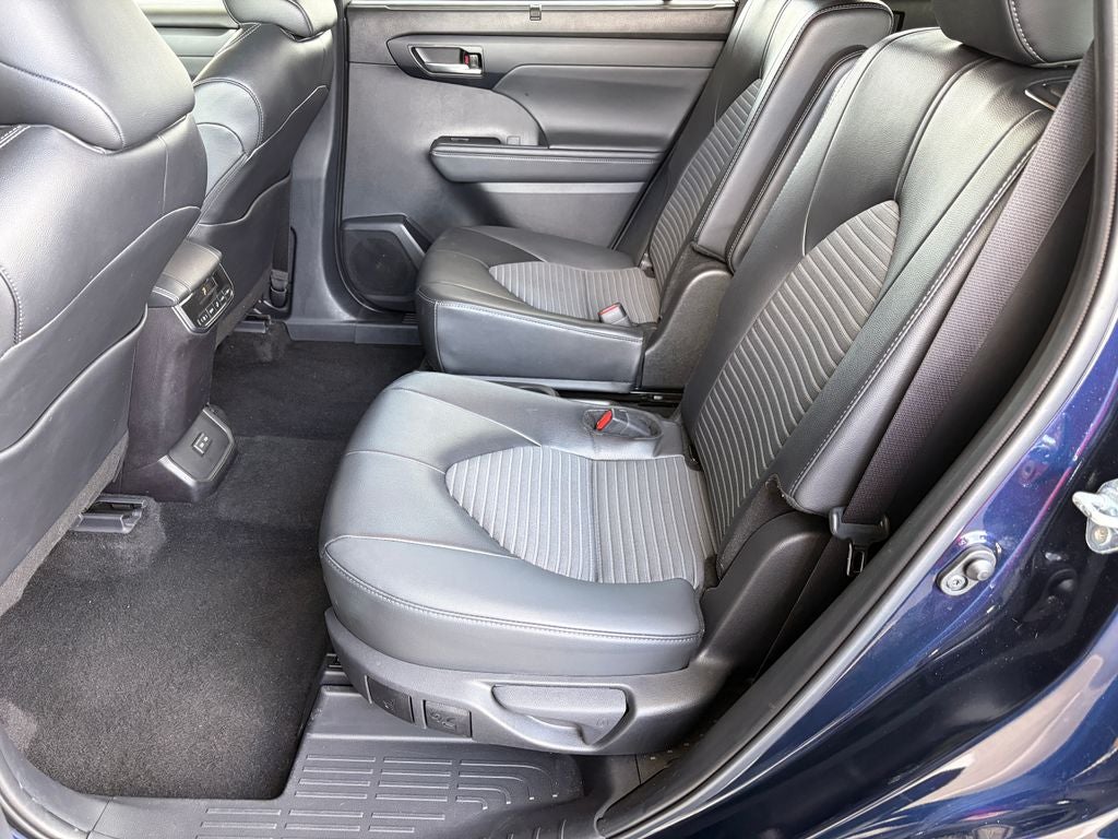 2025 Toyota Highlander XSE