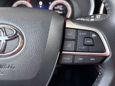 2025 Toyota Highlander XSE