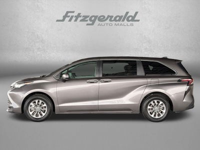 2024 Toyota Sienna LE 8 Passenger