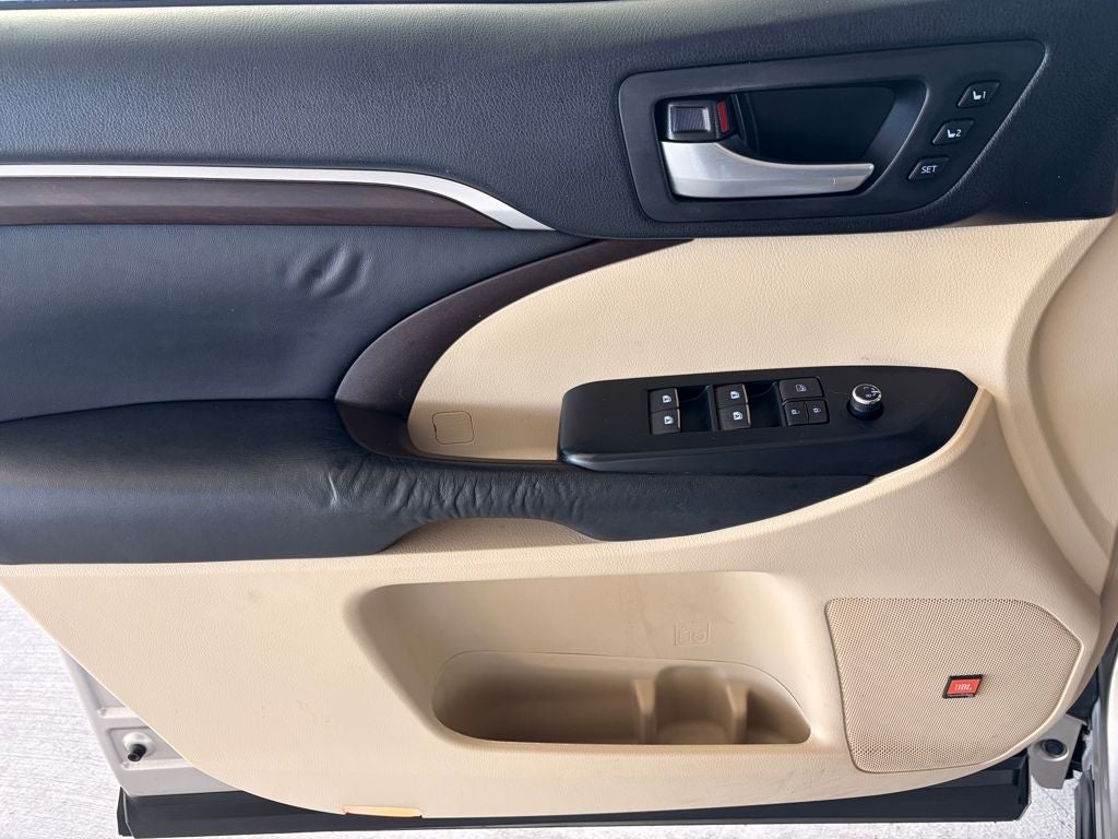 2015 Toyota HIGHLANDER Limited Platinum V6
