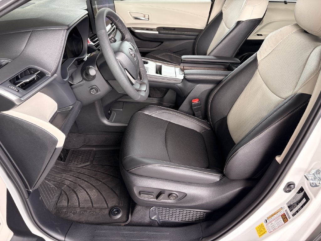 2026 Toyota Sienna Limited 7 Passenger