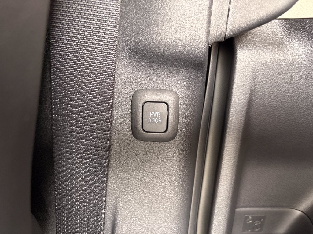 2026 Toyota Sienna Limited 7 Passenger