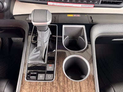 2026 Toyota Sienna Limited 7 Passenger