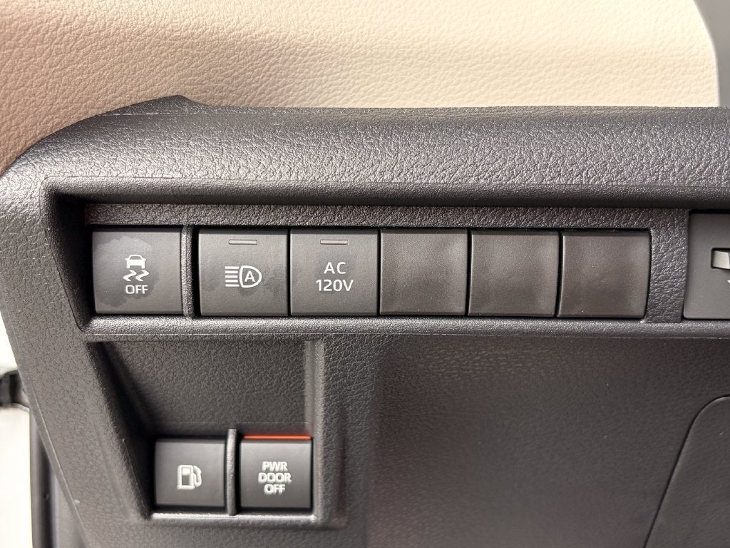 2026 Toyota Sienna Limited 7 Passenger