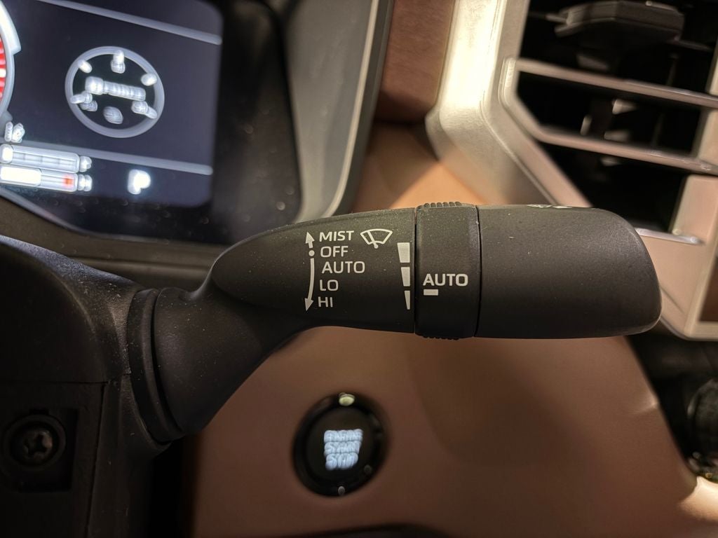 2025 Toyota TUNDRA 4X4 1794