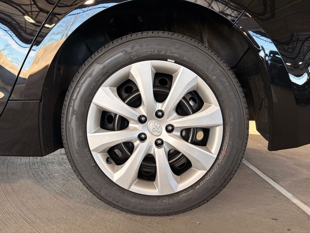 2026 Toyota COROLLA LE