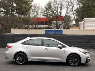 2025 Toyota COROLLA SE