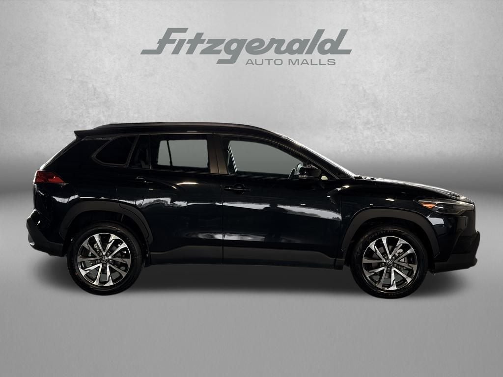 2025 Toyota Corolla Cross XLE