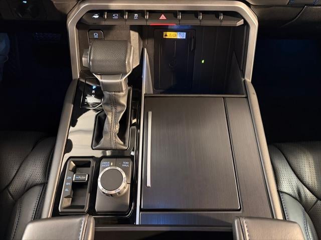 2024 Toyota SEQUOIA 4WD Platinum