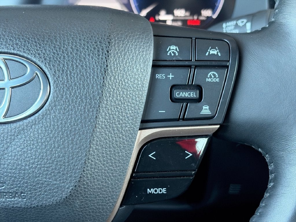 2023 Toyota Toyota Crown Limited