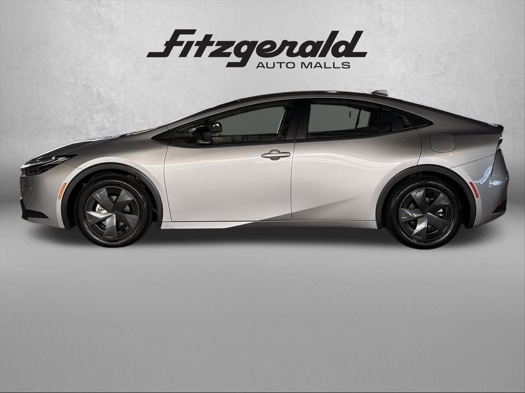 2025 Toyota PRIUS LE